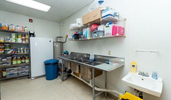 890 Vee St, Biloxi, MS 39532