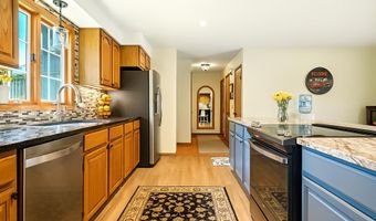 415 Lakeshore Rd, Ashland, OH 44805