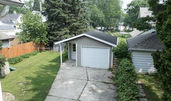 914 W 4TH St, Appleton, WI 54914