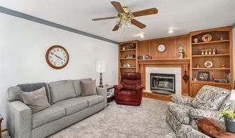 918 SE Peterson Dr, Ankeny, IA 50021