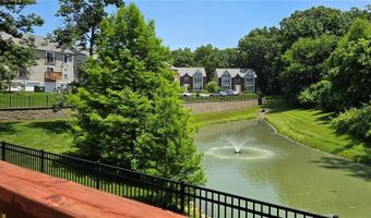 1034 Alpine Ridge Dr G2, Ballwin, MO 63021