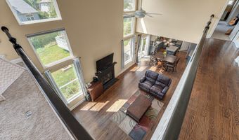 2316 Loop Rd, Algonquin, IL 60102