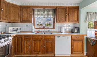 115 Bryant Rd, Cranston, RI 02852
