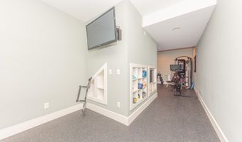 2570 Andrew Thomas Trl, Ann Arbor, MI 48103
