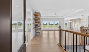 422 NE Lakota Dr, Adrian, MO 64720