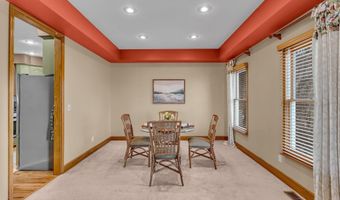 731 E 1100 Rd, Baldwin City, KS 66006
