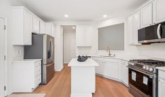 16702 TORTOLA Dr, Accokeek, MD 20607