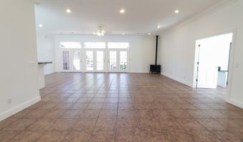 561 W Redbud Ln, Atoka, OK 74525