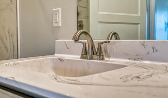 120 Virginia Dr, Auburn, KY 42206