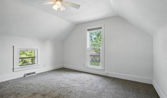 615 Lincoln St, Ainsworth, IA 52201