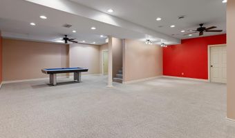 2850 Lee Marie Dr, Adrian, MI 49221