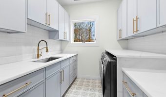 20 Marianne Rd, Darien, CT 06820