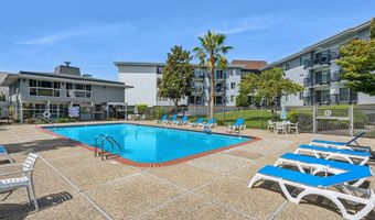 960 Shorepoint Ct 120, Alameda, CA 94501