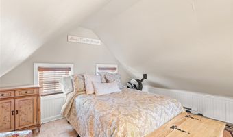59 Purdy Ln, Amityville, NY 11701