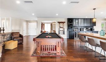 735 Del Valle Dr, Fallbrook, CA 92028