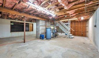 24 Iron Gate Ln, Cromwell, CT 06416