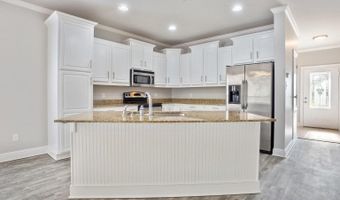 183 Mcdonnell Ave Unit 203, Biloxi, MS 39531