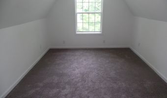 19 S Lester St, Bloomfield, IN 47424
