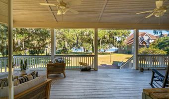 210 Old Plantation Dr W, Beaufort, SC 29907