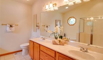101 Serenity Dr, Alton, IL 62002