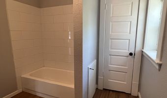 823 N Clinton St, Albion, MI 49224