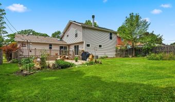 615 Highland Ave, Antioch, IL 60002