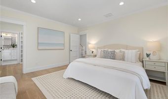 7 Champlin St, Newport, RI 02840