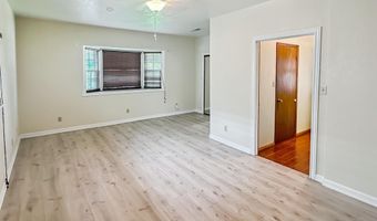 1106 Ortega St, Carlsbad, NM 88220