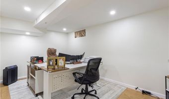 141 Woodward Ave, East Providence, RI 02914