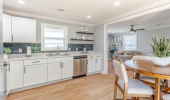 105 School St, Bay, AR 72411