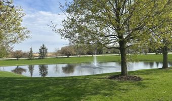 1950 Broadsmore Dr, Algonquin, IL 60102