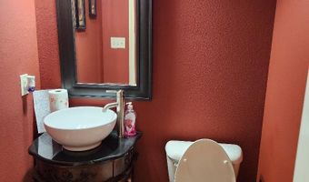 7720 E Worth Ave, Benton, AR 72019