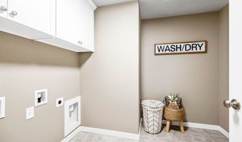 5204 Cedar View Dr, Springfield, OR 97478