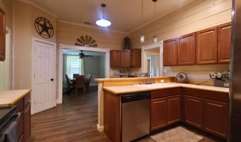 210 Hopkins, Alba, TX 75410