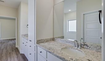 107 Hyde Park Dr, Brandon, MS 39042
