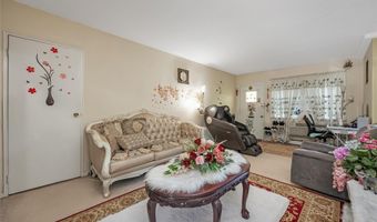 700 Broadway 28, Amityville, NY 11701