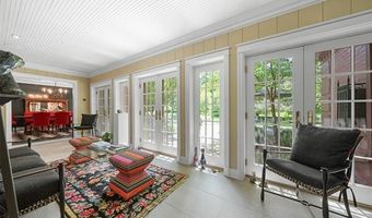 25733 River Dr, Franklin, MI 48025