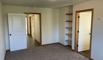 300 N JELLISON St, Amity, OR 97101