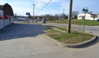 295 E. Walnut St, Albion, IL 62806