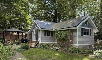 15 Lynwood Dr, Brattleboro, VT 05301