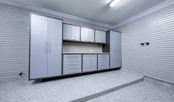 3682 Tanglewood Ct, Ann Arbor, MI 48105