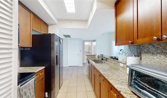 19501 W Country Club Dr PH-10, Aventura, FL 33180