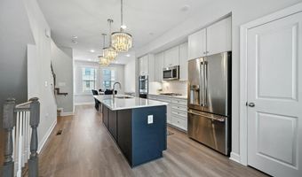 7233 MOUNTAINEER, Alexandria, VA 22306