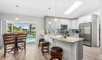 403 FLAMINGO Dr, Apollo Beach, FL 33572