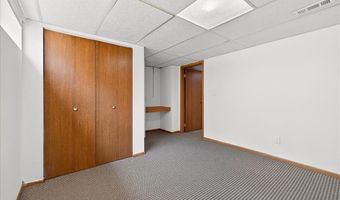 291 Oak Path Ct, Ballwin, MO 63011