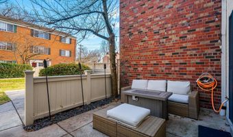 1215 N VAN DORN St, Alexandria, VA 22304