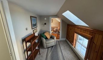 41 Grove St, Belfast, ME 04915