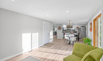 205 Linkensmith Dr, Anna, OH 45302