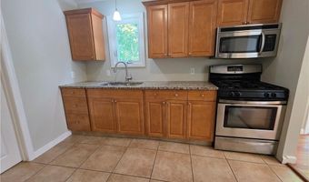 126 Pine Hill Ave, Johnston, RI 02919