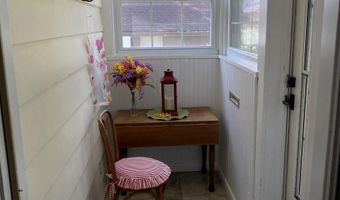 766 W Clark St, Berne, IN 46711